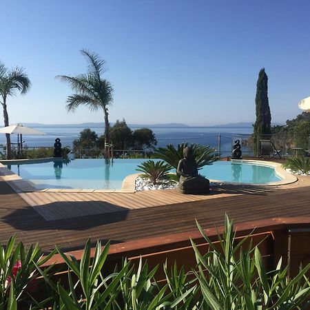 Aparthotel Les Lauriers Roses Le Le Rayol-Canadel-sur-Mer Exterior foto