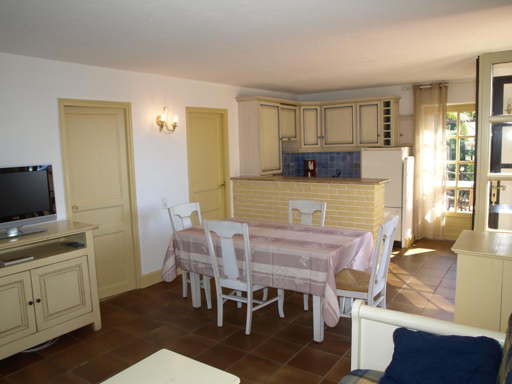 Aparthotel Les Lauriers Roses Le Le Rayol-Canadel-sur-Mer Exterior foto